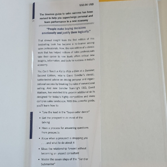 Sales Books- Little Red Book of Selling and Sandler Training's 7 Step Book Set - Picture 3 of 14